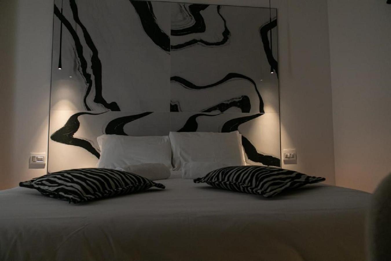 Bhr Cavour 150 Hotel Рим Екстериор снимка