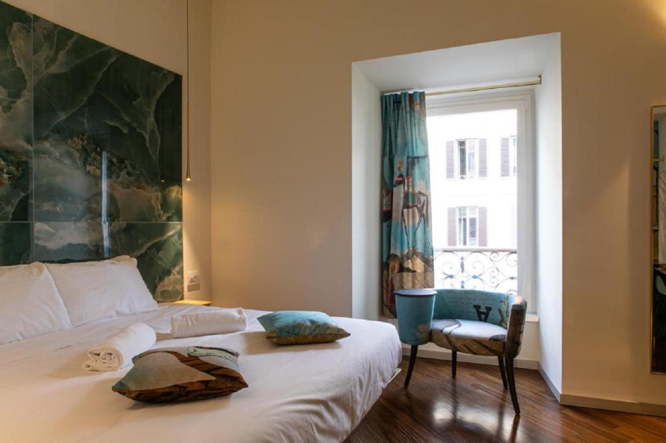 Bhr Cavour 150 Hotel Рим Екстериор снимка