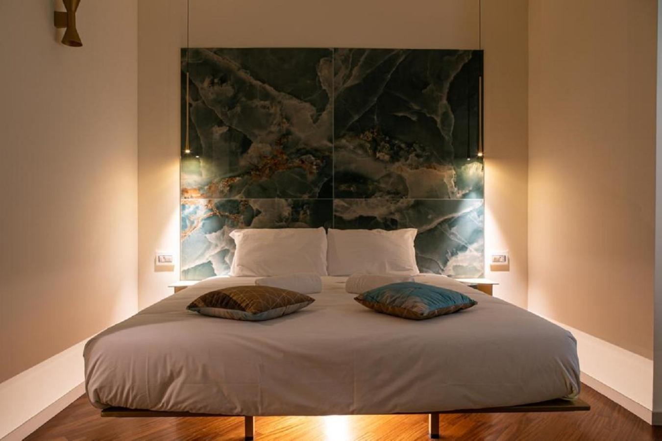 Bhr Cavour 150 Hotel Рим Екстериор снимка